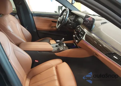 2021 BMW 540I xDrive z USA, uszkodzony, nr VIN WBA73BJ03MWW90424